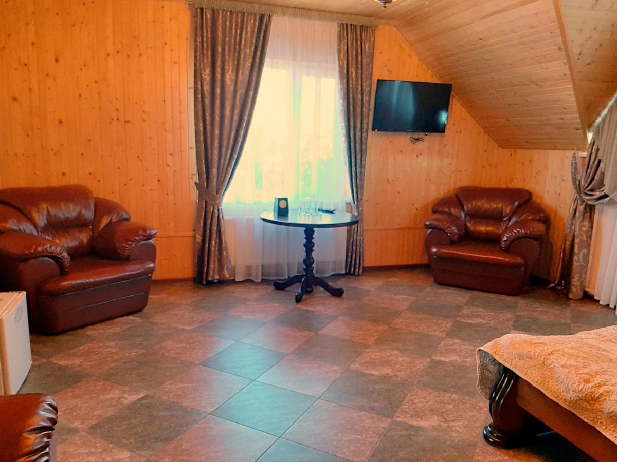Заміський Комплекс Grand Prix Hotel Tsyurupynsk Exterior photo